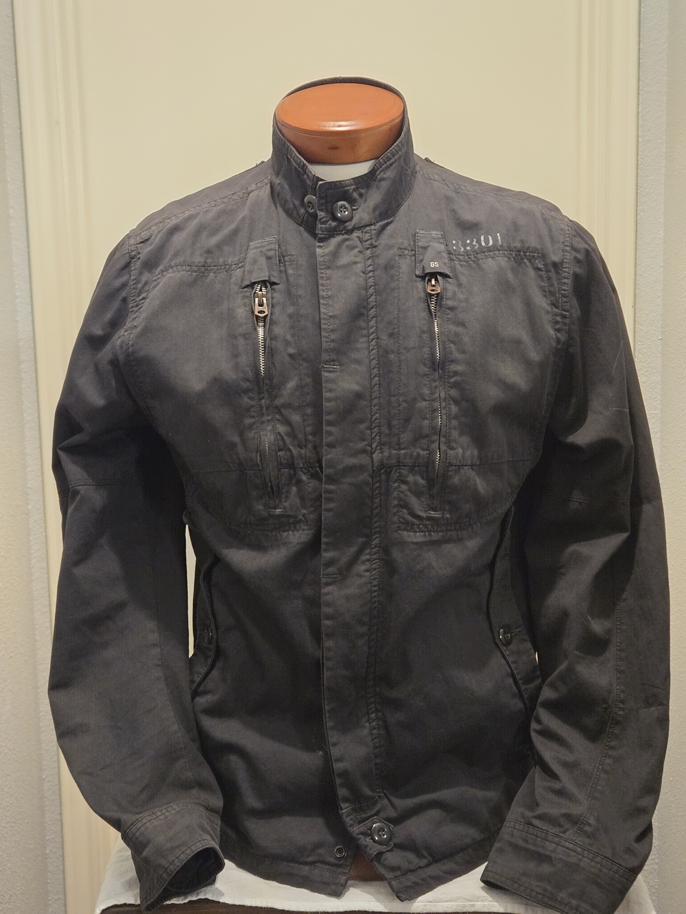 G-Star Men's Dark Gray Lightweight Military-Style Jacket, XL.